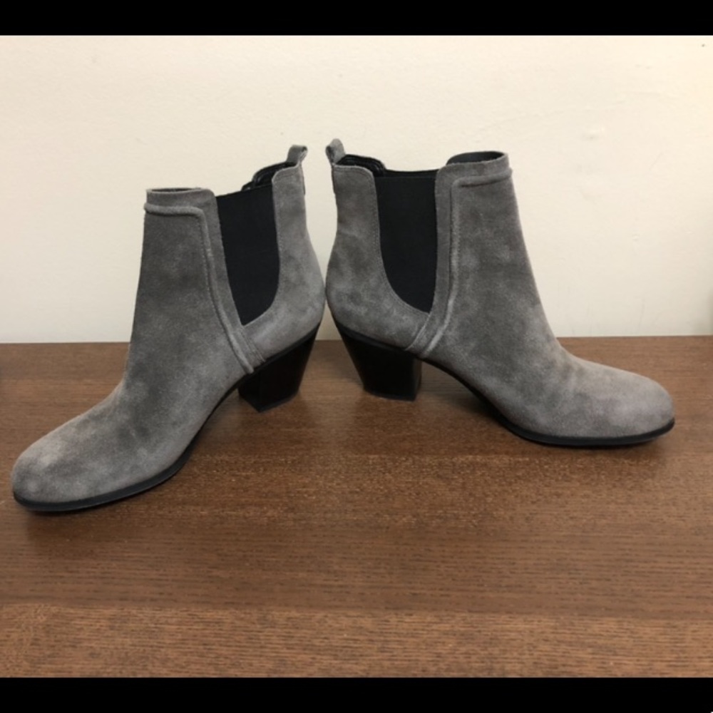 Sam Edelman suede Layla bootie 10